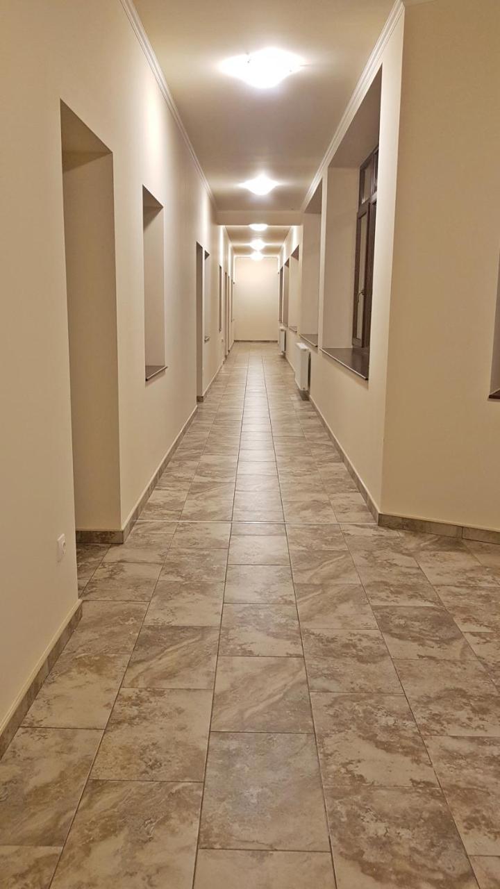 Toscana Apartman Gyula Bagian luar foto